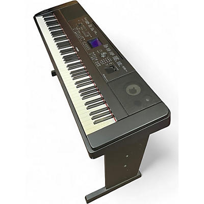 Used Yamaha DGX660 Portable Keyboard