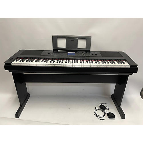 Yamaha Used Yamaha DGX660B Portable Keyboard