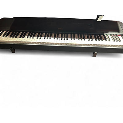 Used Yamaha DGX670 88 Key Keyboard Workstation