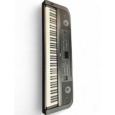 Used Yamaha DGX670 Arranger Keyboard