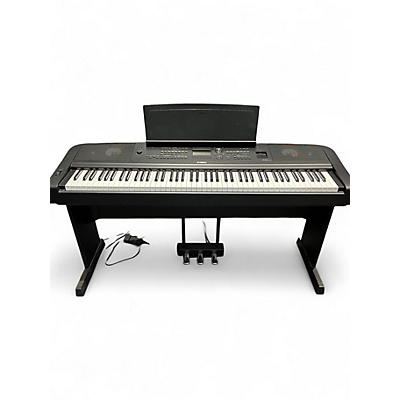 Used Yamaha DGX670 BUNDLE Keyboard Workstation