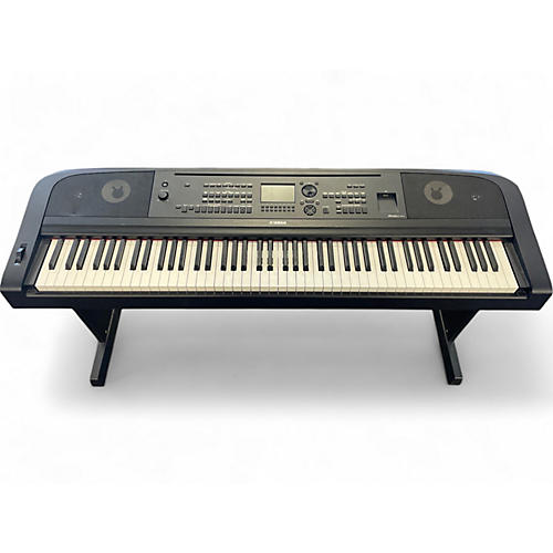 Yamaha Used Yamaha DGX670 Digital Piano