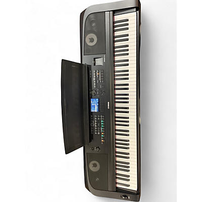 Used Yamaha DGX670 Keyboard Workstation
