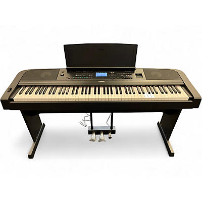 Used Yamaha DGX670 Keyboard Workstation