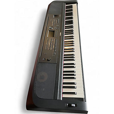 Used Yamaha DGX670 Stage Piano