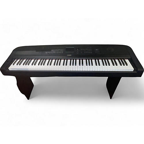 Yamaha Used Yamaha DGX670B Digital Piano