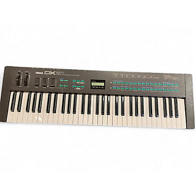 Used Yamaha DX21 Synthesizer