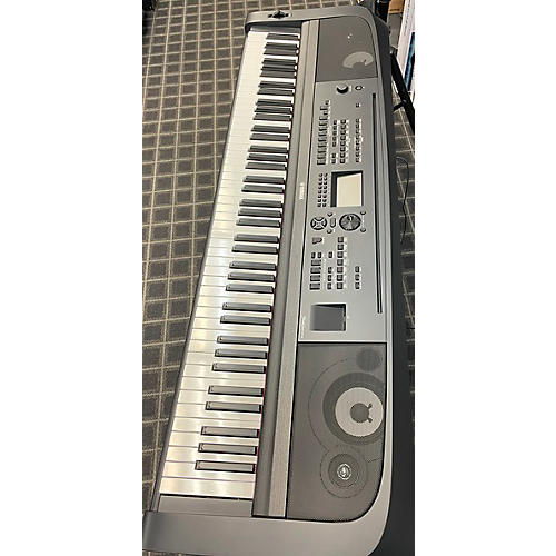 Yamaha Used Yamaha Dgx670b Keyboard Workstation