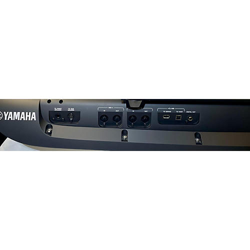 Yamaha Used Yamaha GENOS 76 Key Keyboard Workstation