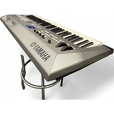Used Yamaha MM6 61 Key Keyboard Workstation
