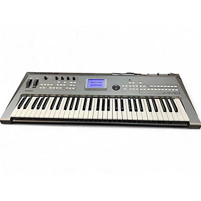 Used Yamaha MM6 61 Key Keyboard Workstation