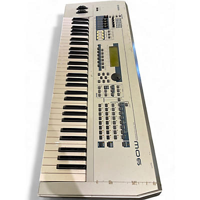 Used Yamaha MO6 61 Key Keyboard Workstation