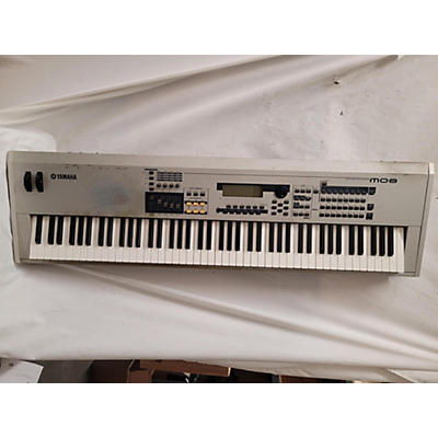 Yamaha Used Yamaha MO8 88 Key Keyboard Workstation