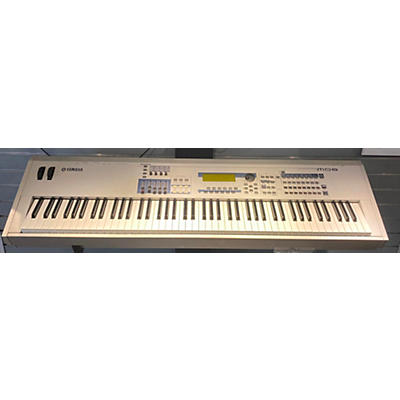 Yamaha Used Yamaha MO8 88 Key Keyboard Workstation