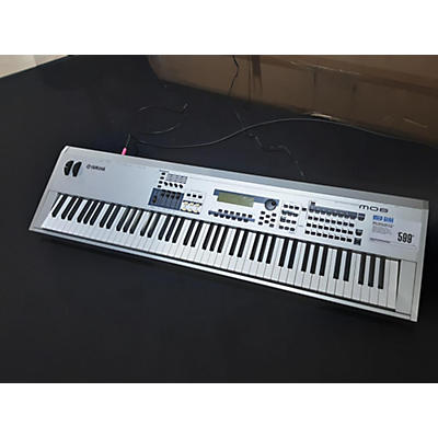 Yamaha Used Yamaha MO8 88 Key Keyboard Workstation