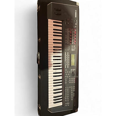 Used Yamaha MOX6 61 Key Keyboard Workstation