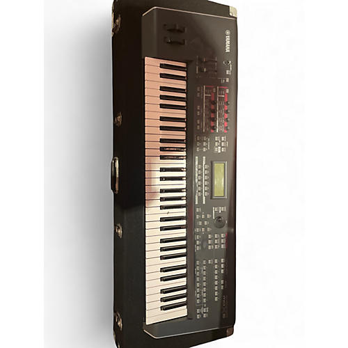 Used Yamaha MOX6 61 Key Keyboard Workstation