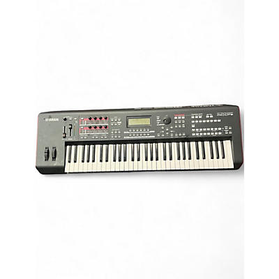 Used Yamaha MOX6 61 Key Keyboard Workstation