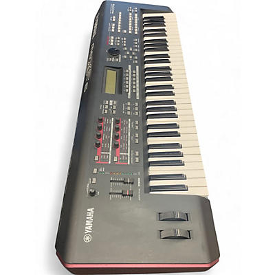 Used Yamaha MOXF6 61 Key Keyboard Workstation