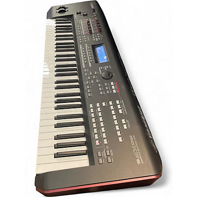 Used Yamaha MOXF6 61 Key Keyboard Workstation