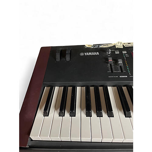 Used Yamaha MOXF8 88 Key Keyboard Workstation