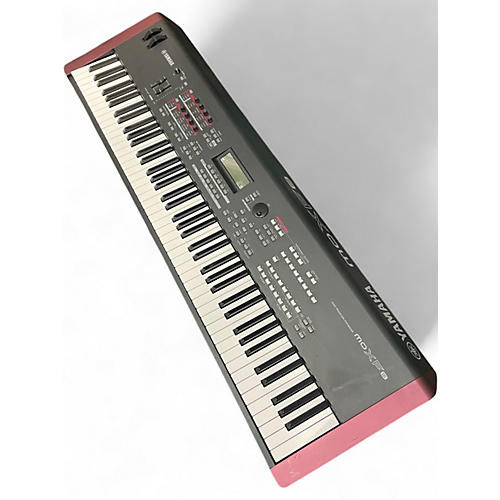 Used Yamaha MOXF8 88 Key Keyboard Workstation