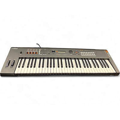 Used Yamaha MX61 61 Key Keyboard Workstation