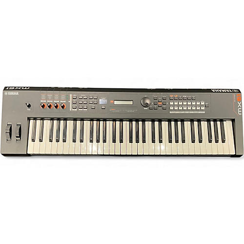 Used Yamaha MX61 61 Key Keyboard Workstation