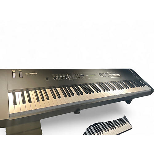 Used Yamaha MX88 Synthesizer