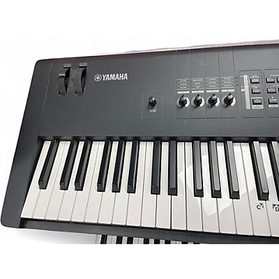 Used Yamaha MX88 Synthesizer