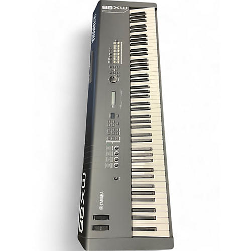 Yamaha Used Yamaha MX88BK Synthesizer