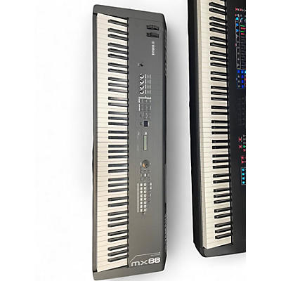 Used Yamaha MX88BK Synthesizer