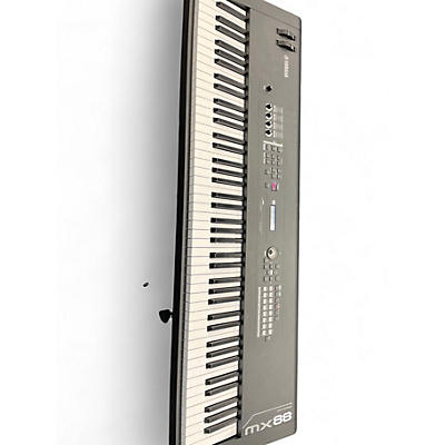 Used Yamaha MX88BK Synthesizer