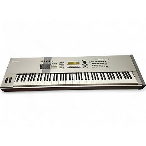 Used Yamaha Motif 8 88 Key Keyboard Workstation