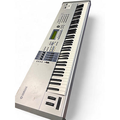 Used Yamaha Motif ES8 88 Key Keyboard Workstation