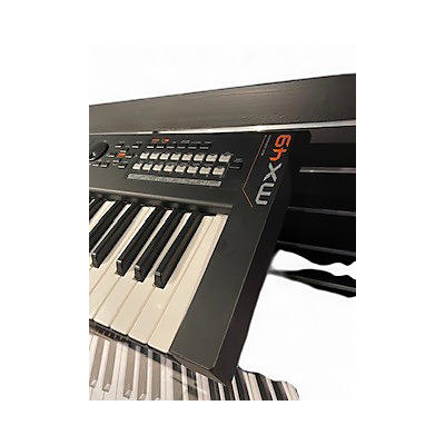 Used Yamaha Motif XF8 88 Key Keyboard Workstation