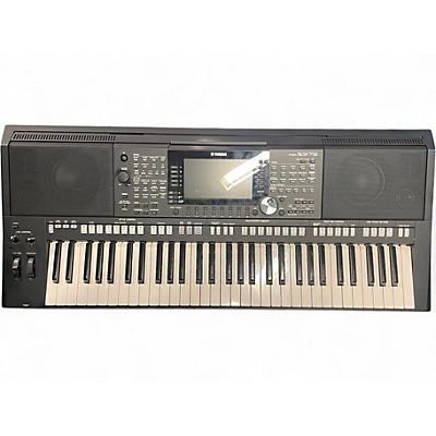 Used Yamaha PSR S975 Keyboard Workstation