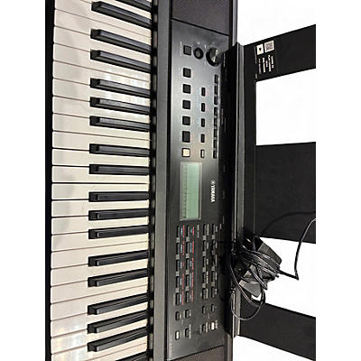 Used Yamaha PSR320 61 Key Portable Keyboard