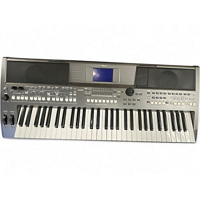 Used Yamaha PSRS670 Arranger Keyboard