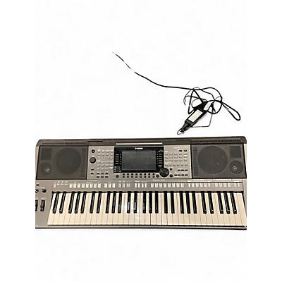 Used Yamaha PSRS770 Keyboard Workstation