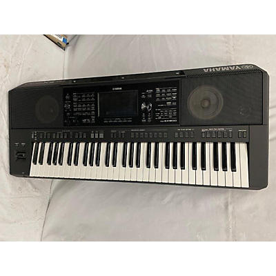 Used Yamaha PSRS900 61 Key Arranger Keyboard