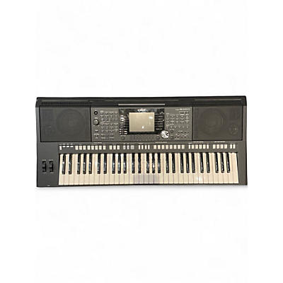 Used Yamaha PSRS950 61 Key Arranger Keyboard