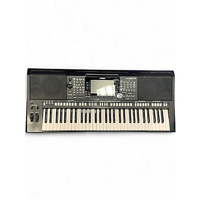 Used Yamaha PSRS975 Keyboard Workstation