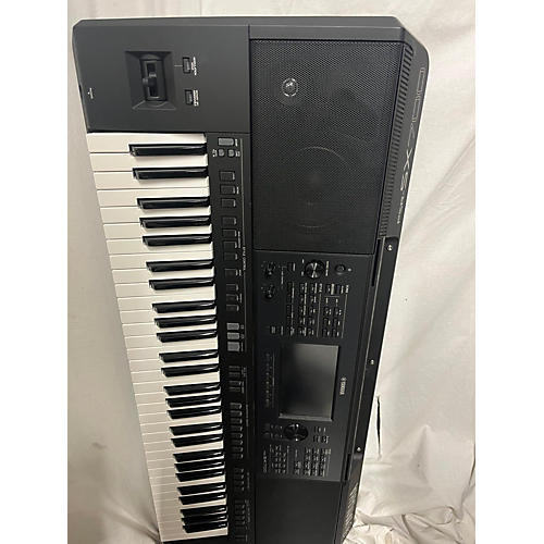 Yamaha Used Yamaha PSRSX700 Arranger Keyboard