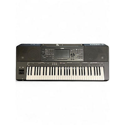 Used Yamaha PSRSX700 Arranger Keyboard