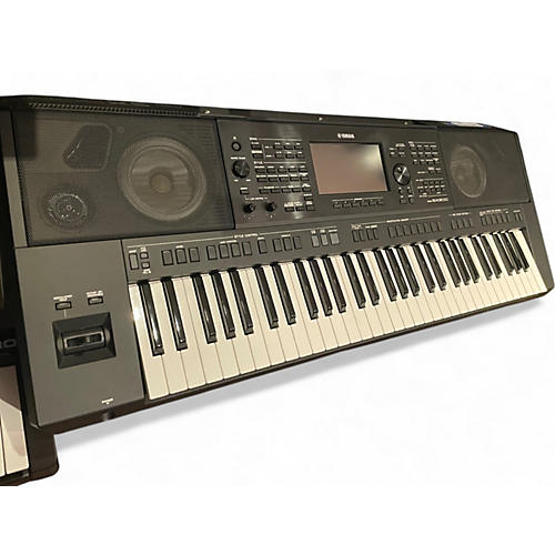 Yamaha Used Yamaha PSRSX900 Arranger Keyboard