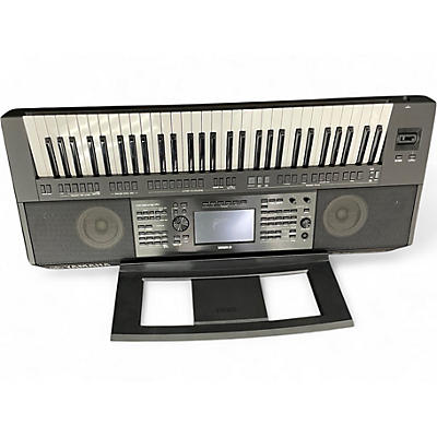 Used Yamaha PSRSX900 Keyboard Workstation