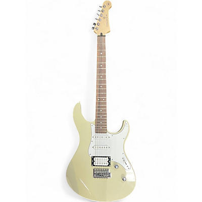 Used Yamaha Pacifica PAC112V HSS Vintage White Solid Body Electric Guitar