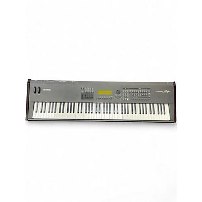 Used Yamaha S90 Keyboard Workstation