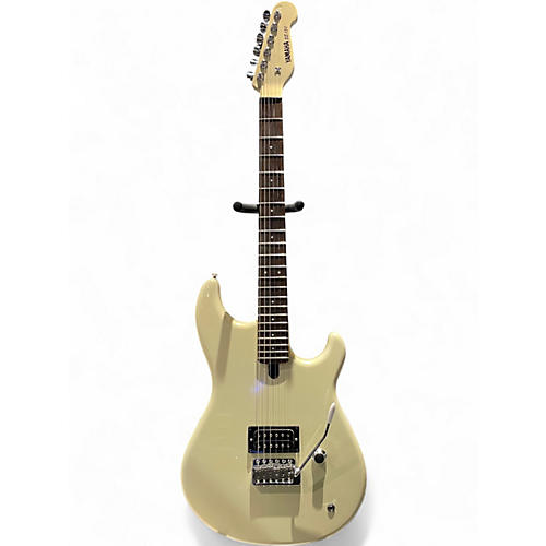 Used Yamaha SE150 white Solid Body Electric Guitar white